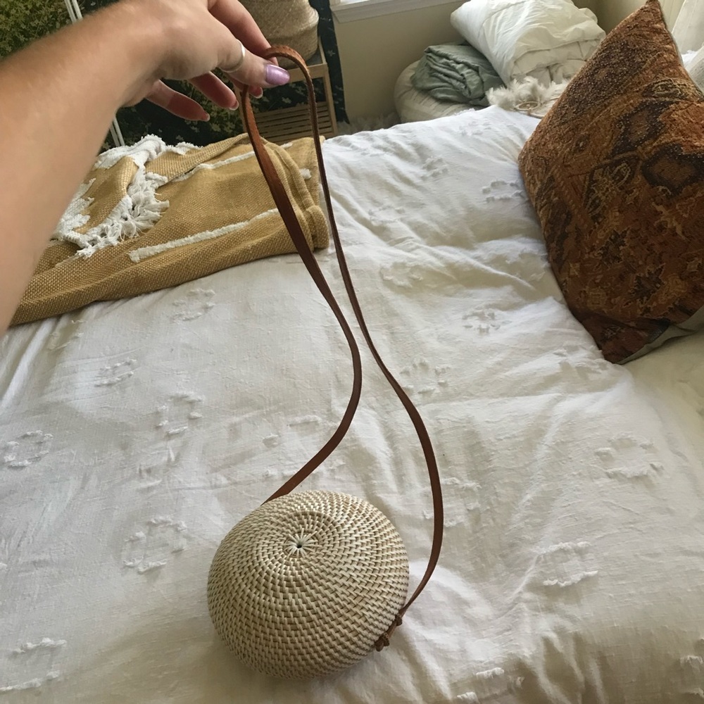 White Rattan Handbag - Picture 2 of 4